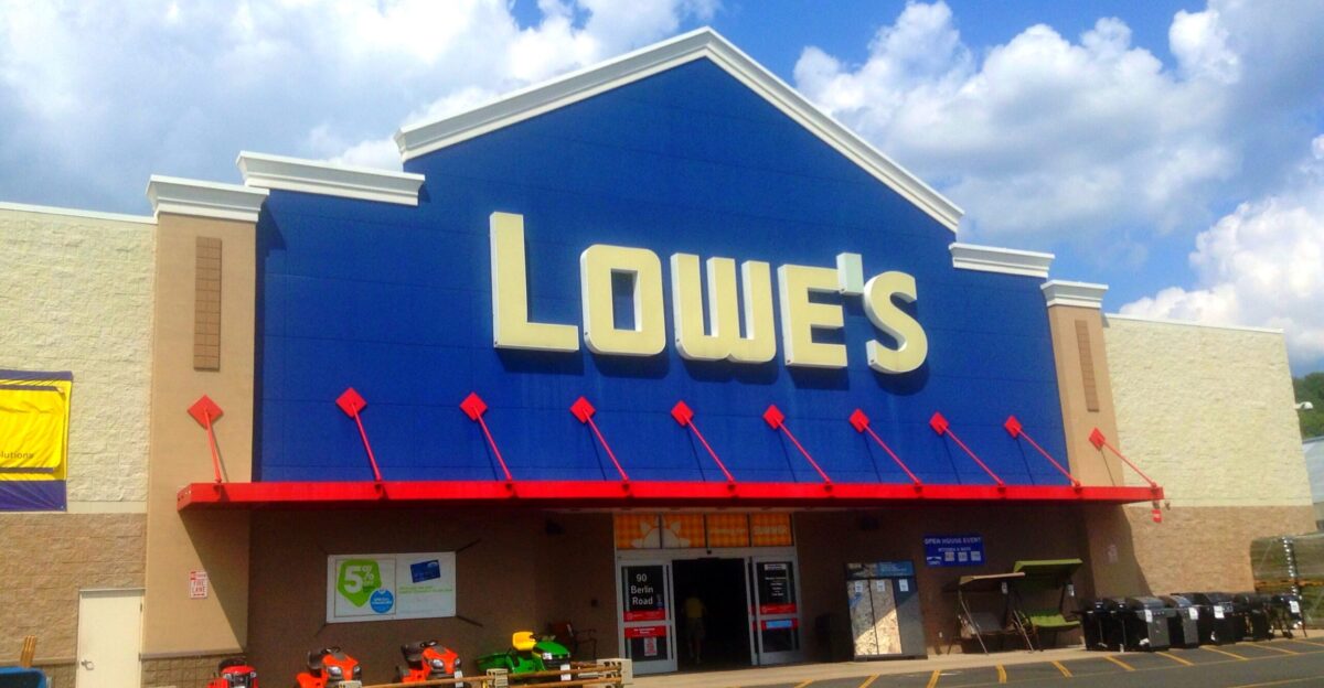 Lowe s Cromwell CT 8 2014 by Mike Mozart of TheToyChannel and JeepersMedia on YouTube