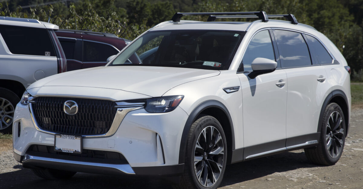 Mazda CX-90 PHEV Premium Package in Rhodium White Metallic 2 5 I4 8AT