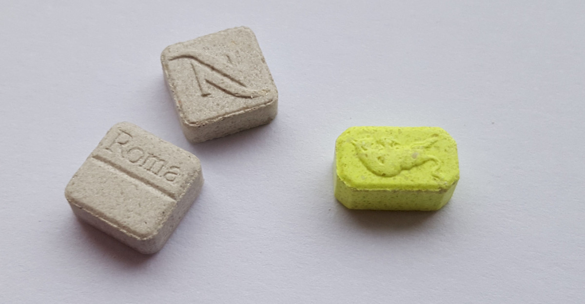 Famously re-synthesized by Shulgin in 1965 MDMA is one of the most popular recreational drugs in the world It isn t without risk however much of which relates to dose and mistaken identity so test to confirm that it is actually MDMA It has a huge list of street names including adam doves E ecstasy flip happy pill love drug love pill molly party drug roll ShabuShabu Shabu and XTC Ref