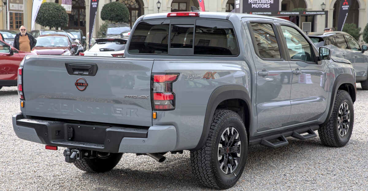 Nissan Frontier D41 Pro-4X at Automesse Ludwigsburg 2022