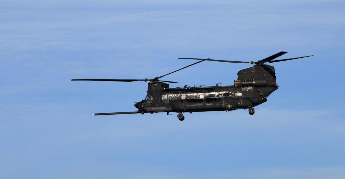 MH-47 helicopter