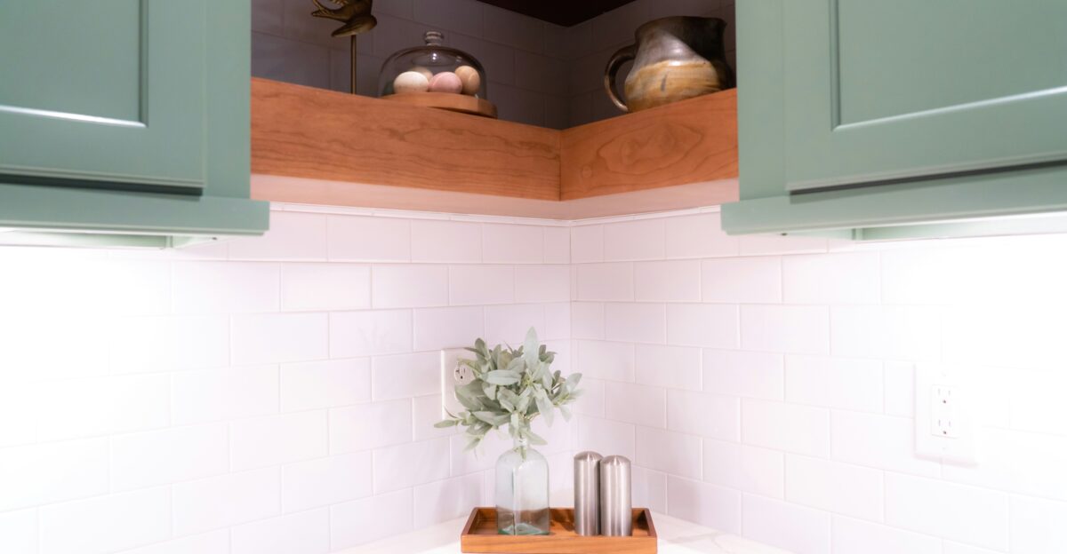 Kitchen corner with open cabinets and decorations