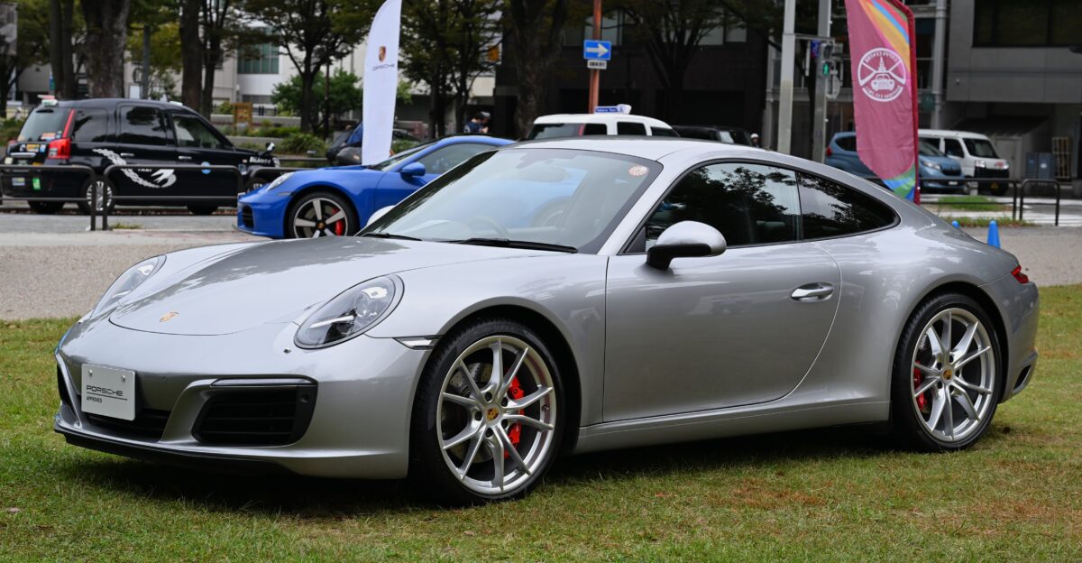 MY2018 Porsche 911 Carrera S