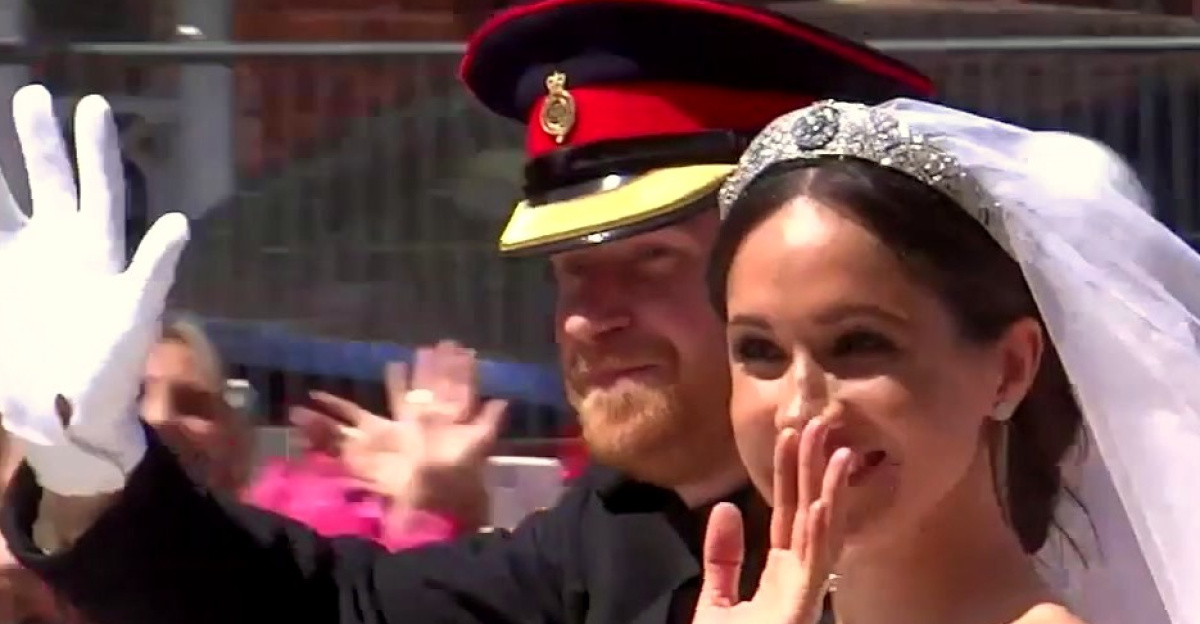<a href="//commons.wikimedia.org/wiki/Prince_Harry,_Duke_of_Sussex" title="Prince Harry, Duke of Sussex">Prince Harry</a> and his now wife <a href="//commons.wikimedia.org/wiki/Meghan,_Duchess_of_Sussex" title="Meghan, Duchess of Sussex">Meghan</a> have taken part in an open-top carriage procession through the streets of the <a href="//commons.wikimedia.org/wiki/Category:Windsor,_Berkshire" title="Category:Windsor, Berkshire">town of Windsor</a>. The couple earlier married at St George’s Chapel which was watched by millions of people all over the world.