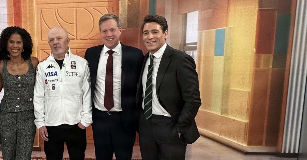 WCAP Soldier-Athlete and Team USA Snowboarder Sgt. Robert Burns, second from left, poses with Lt. Col. Nicole Miner of the Army Enterprise Marketing Office, CBS Mornings Plus Anchor Adriana Diaz, U.S. Ski & Snowboard Chief Marketing Officer Guy Slattery, Secretary of the Army Dan Driscoll, and CBS Mornings Plus Anchor Tony Dokoupil on Oct. 29 at CBS Studios in New York.