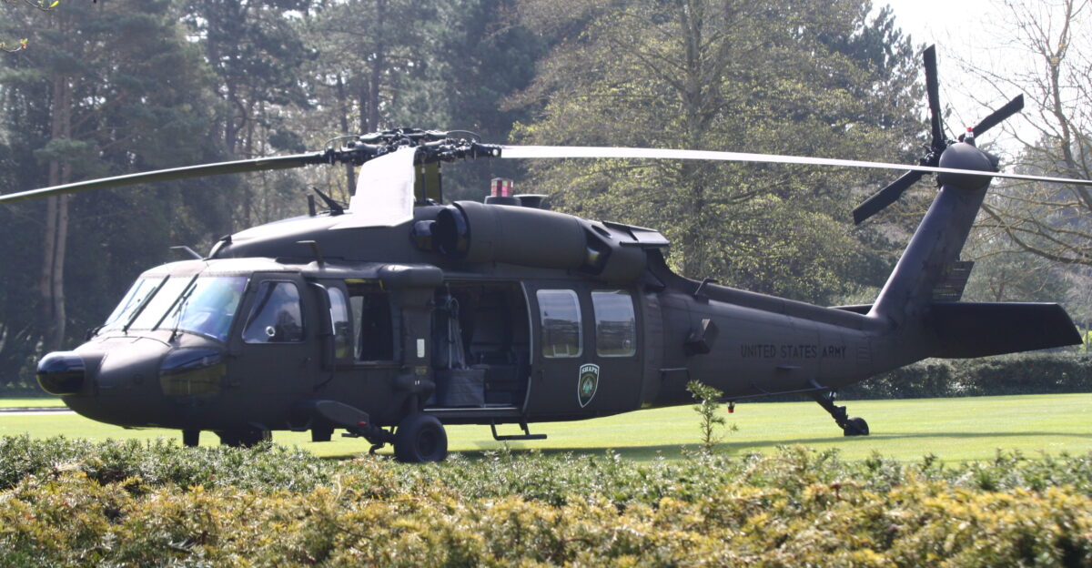 Sikorsky UH-60 Black Hawk cimeti re Am ricain de Colleville-sur-Mer