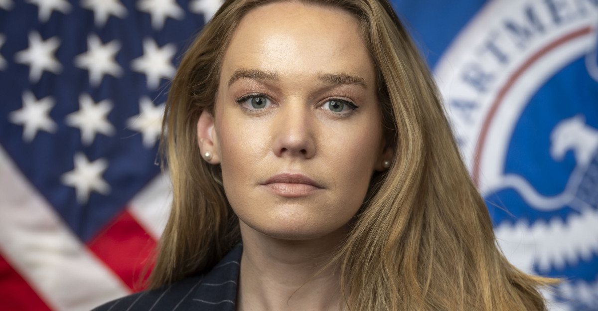 Tricia McLaughlin Yoho - Wikipedia