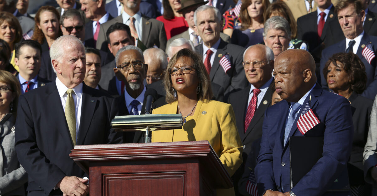 Congresswoman Kelly Leads House Democrats in Calling for Action to