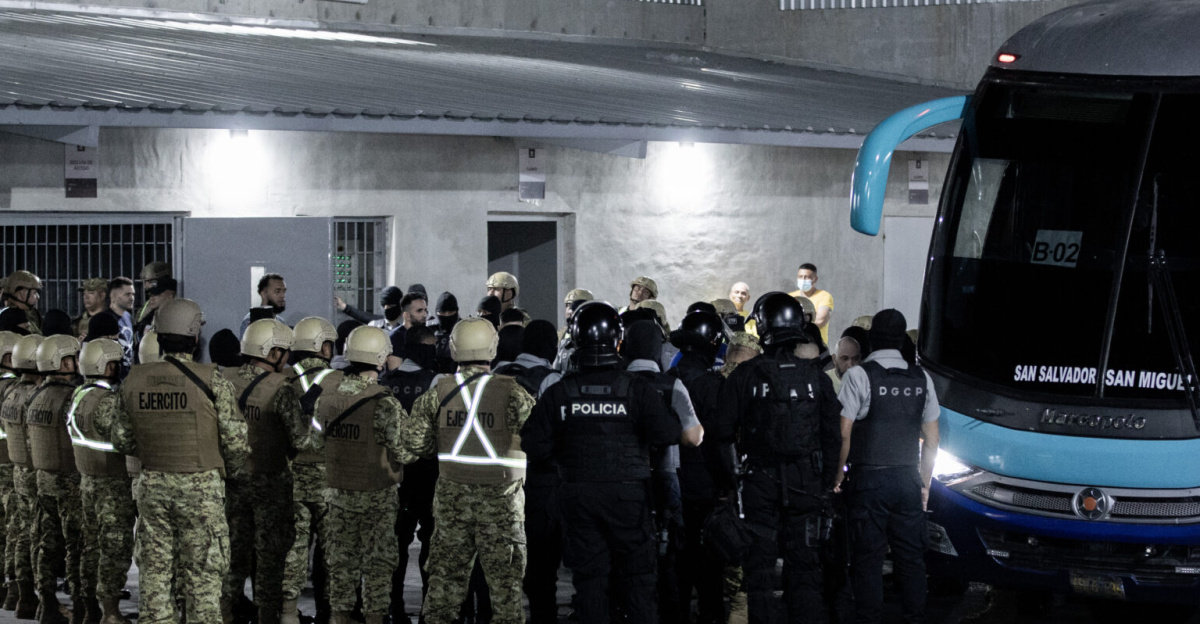 Venezuelans leaving the Terrorism Confinement Center