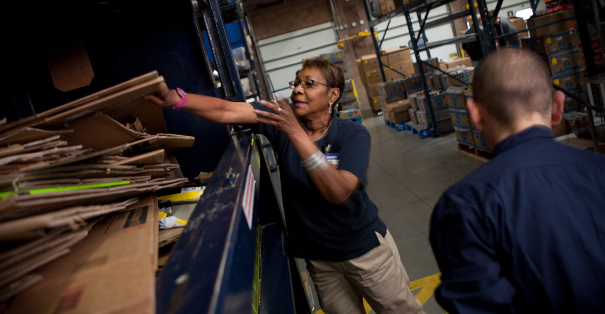 Walmart and Sam’s Club locations use the super sandwich baling process to recycle 32 different materials, including aluminum cans, plastic bags, plastic bottles, office paper and paperback books. In 2009 alone, we recycled more than 1.3 million pounds of aluminum, 120 million pounds of plastics, 11.6 million pounds of mixed paper and 4.6 billion pounds of cardboard through this process.