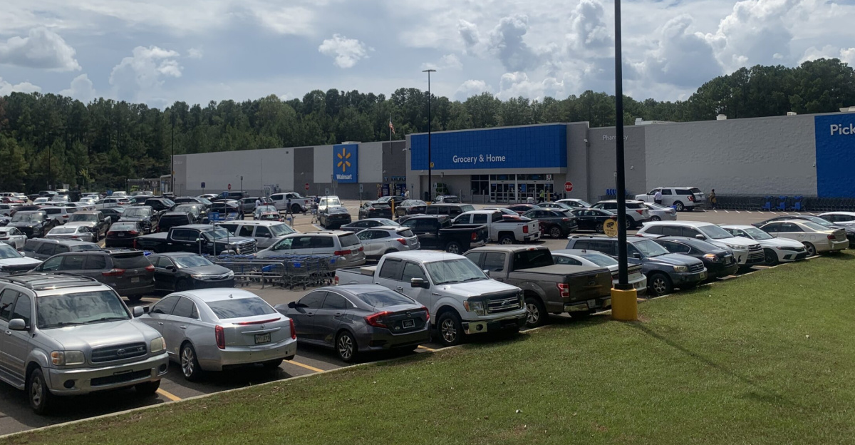 The Walmart located in Newton, Mississippi.