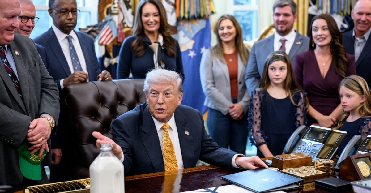 President Donald Trump signs Executive Orders including the Whole Milk for Healthy Kids Act alongside HHS Secretary Robert F Kennedy Jr Secretary of Agriculture Brooke Rollins and dairy farmers in the Oval Office Wednesday January 14 2026 Official White House Photo by Joyce N Boghosian